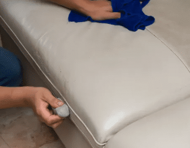 nettoyage sofa de cuir